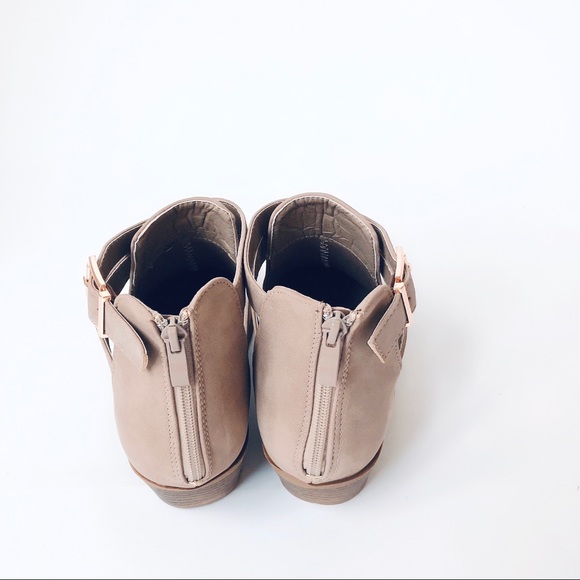 Ankle Buckle Wrap Block Heel Bootie - Picture 6 of 7